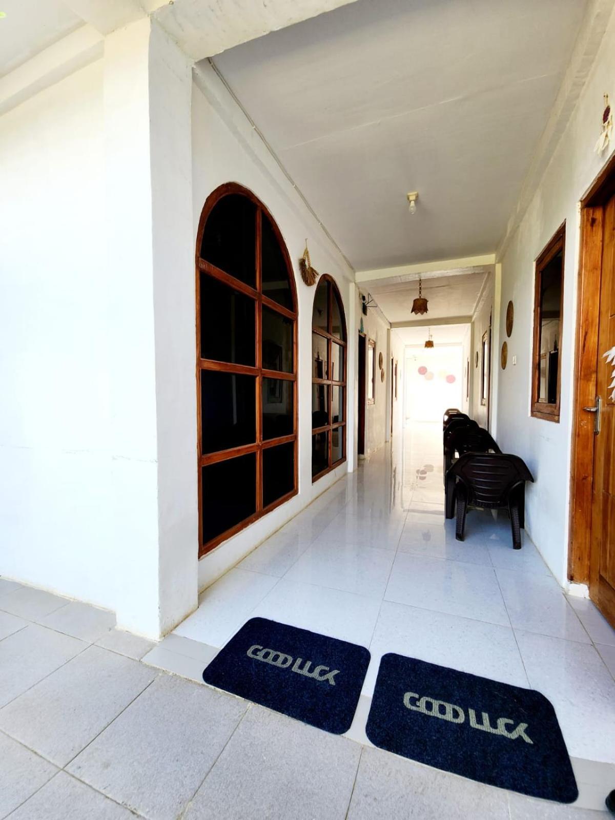 D'Flora Homestay 라부안 바조 외부 사진