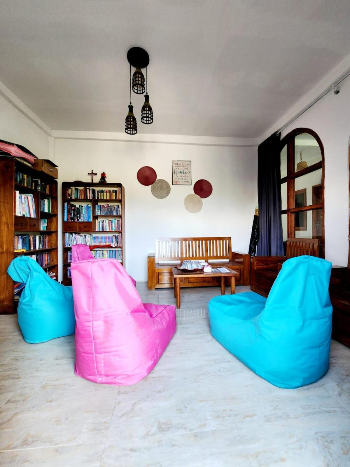 D'Flora Homestay 라부안 바조 외부 사진