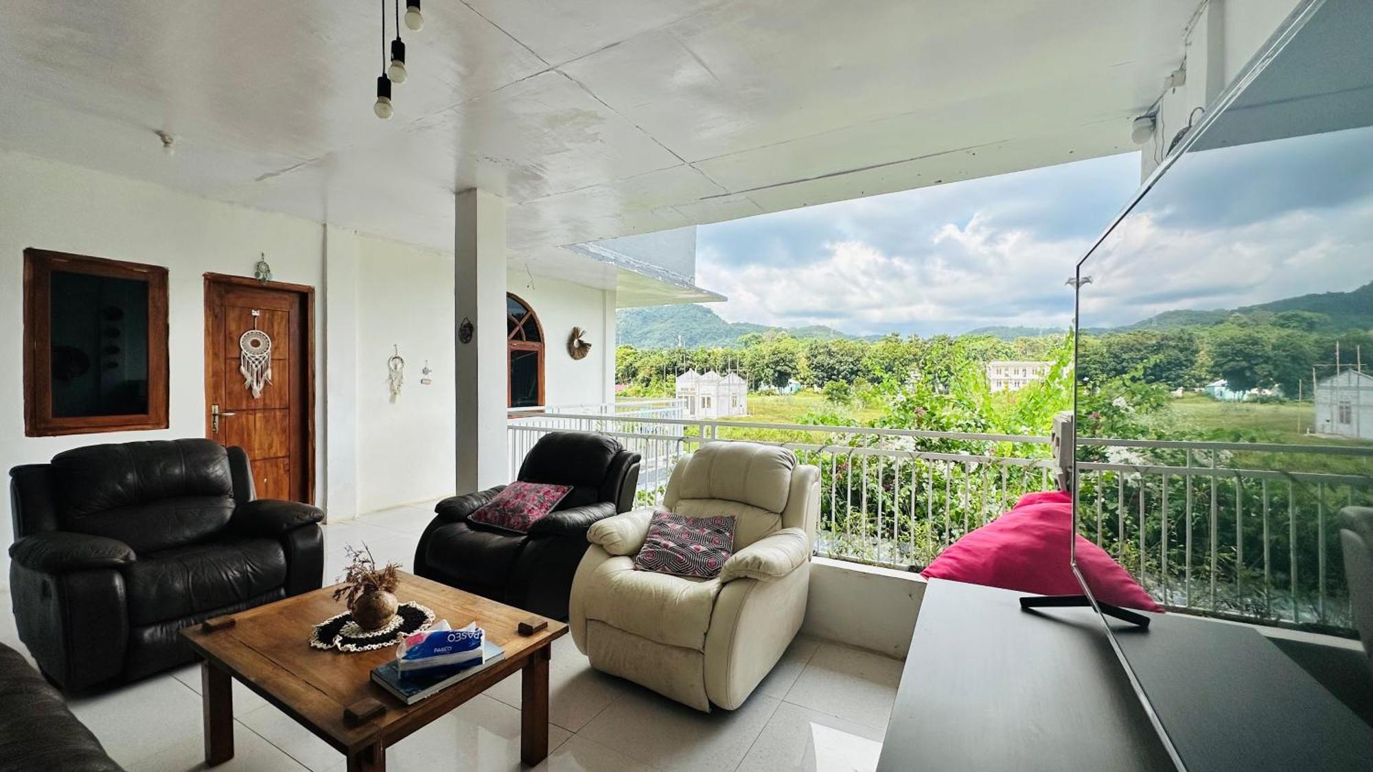 D'Flora Homestay 라부안 바조 외부 사진